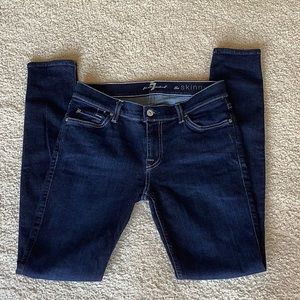 NWOT 7 for all mankind. The Skinny Jeans - 28